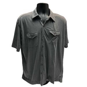 Calvin Klein Jeans Mens XXL Short Sleeve Button-Up Gray Shirt with dual pockets